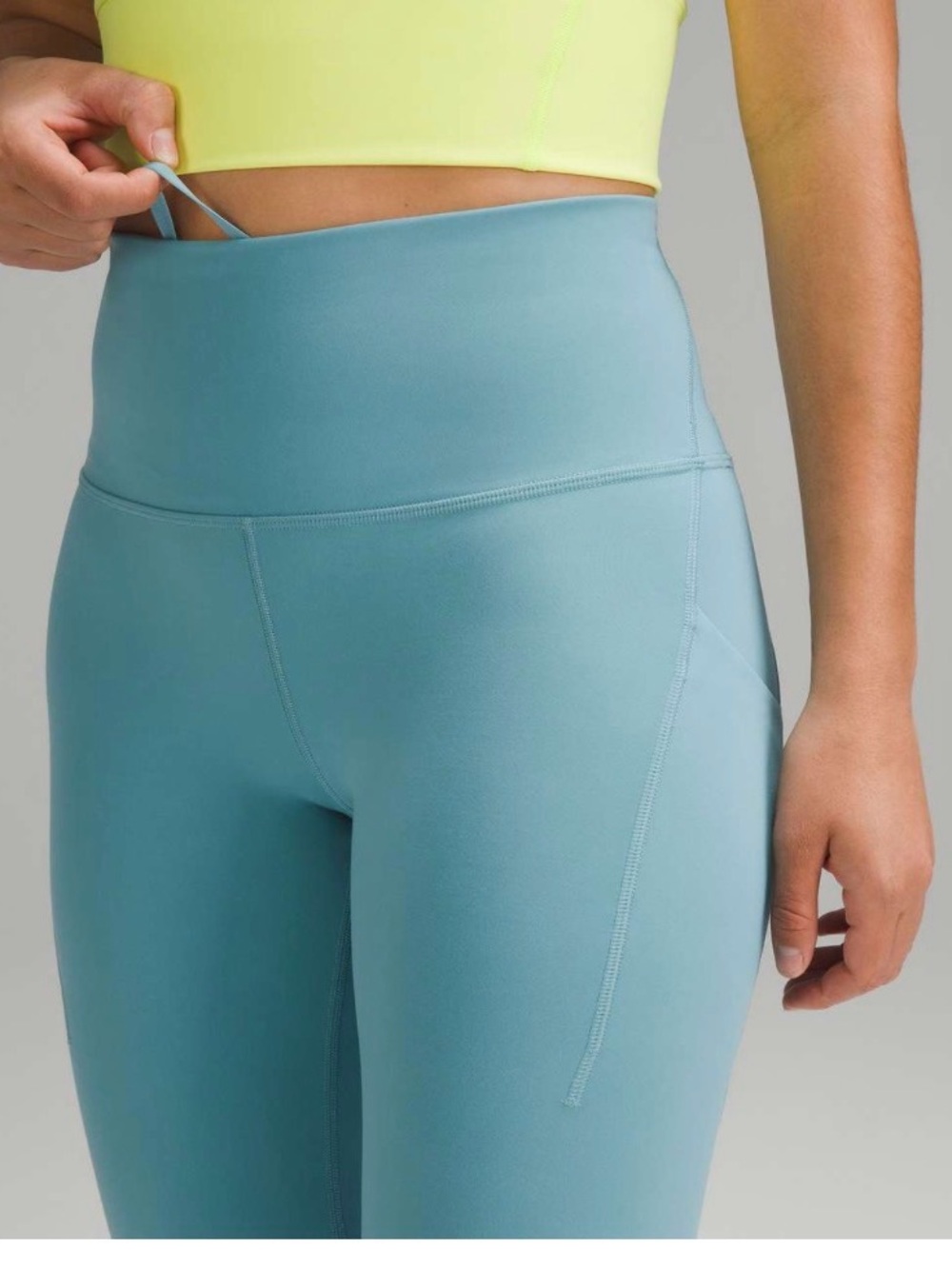 Lululemon Wunder Train High-Rise Tight with Pockets 25" - Picture 3 of 10